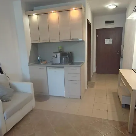 Life Private Apartment Sosopol