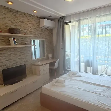 Life Private Sosopol