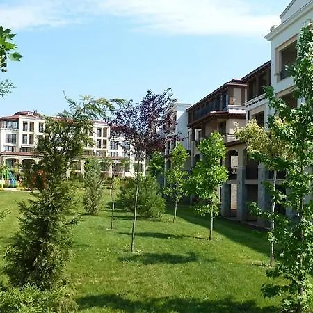 Apartment Life Private *